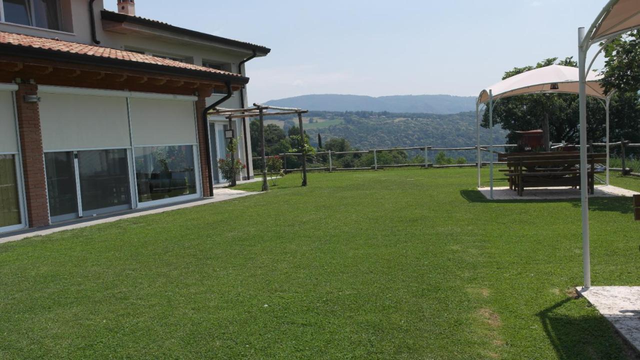 Agriturismo Fattoria Monte Baldo Vista Lago كابرينو فيرونيسي المظهر الخارجي الصورة