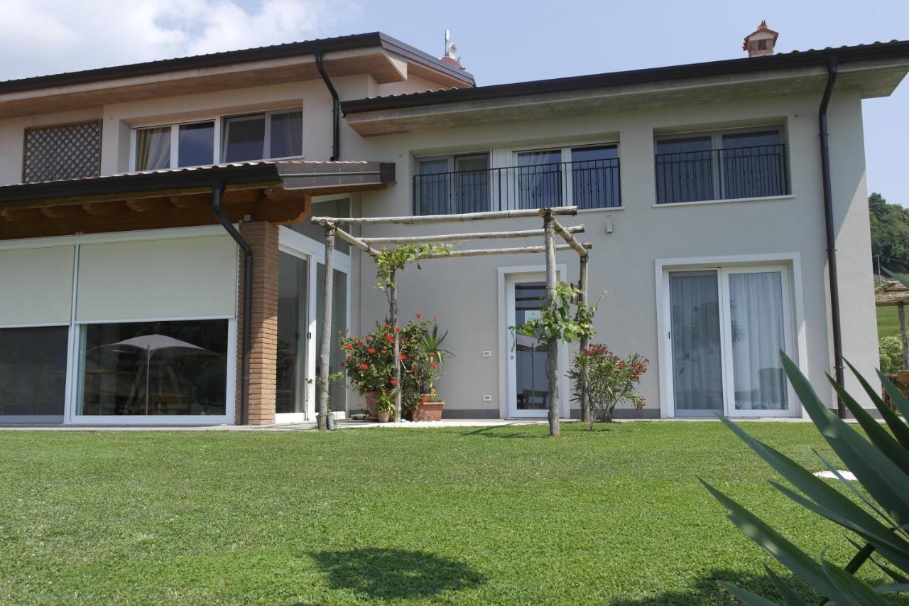 Agriturismo Fattoria Monte Baldo Vista Lago كابرينو فيرونيسي المظهر الخارجي الصورة