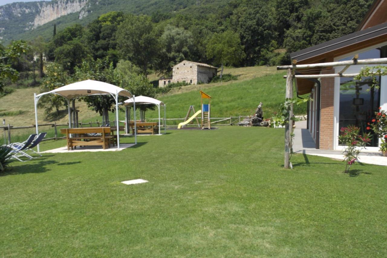 Agriturismo Fattoria Monte Baldo Vista Lago كابرينو فيرونيسي المظهر الخارجي الصورة