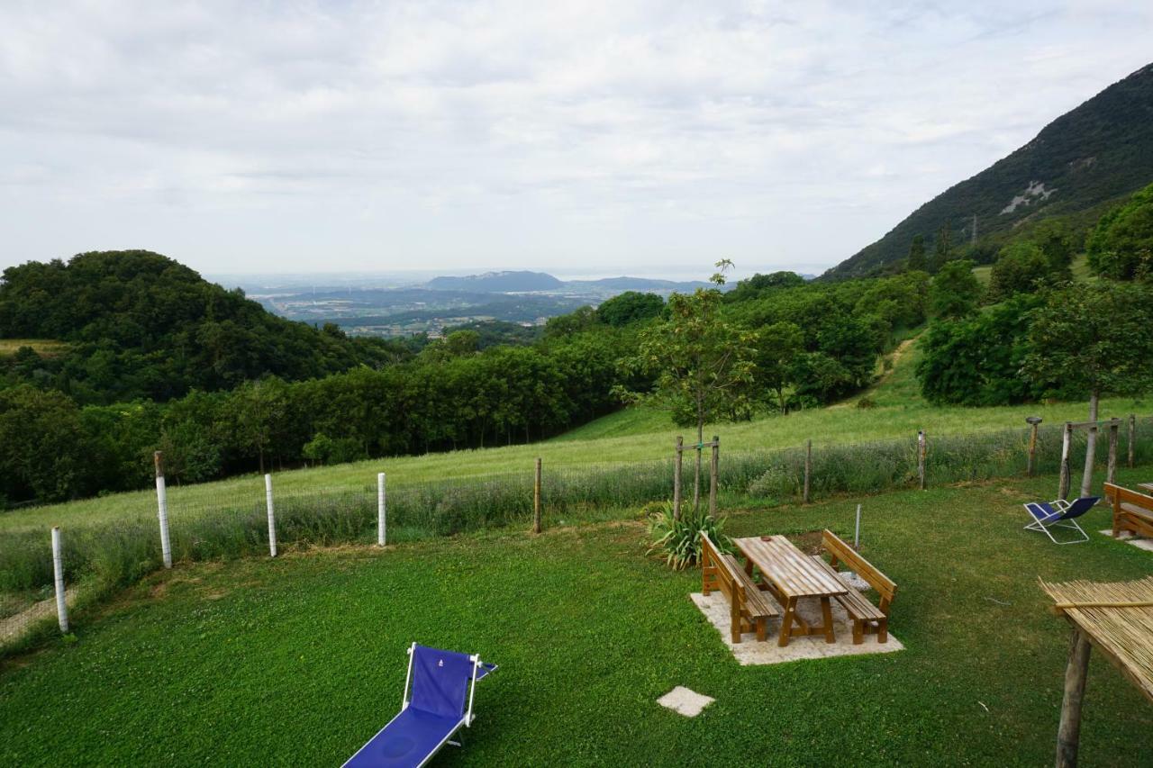 Agriturismo Fattoria Monte Baldo Vista Lago كابرينو فيرونيسي المظهر الخارجي الصورة