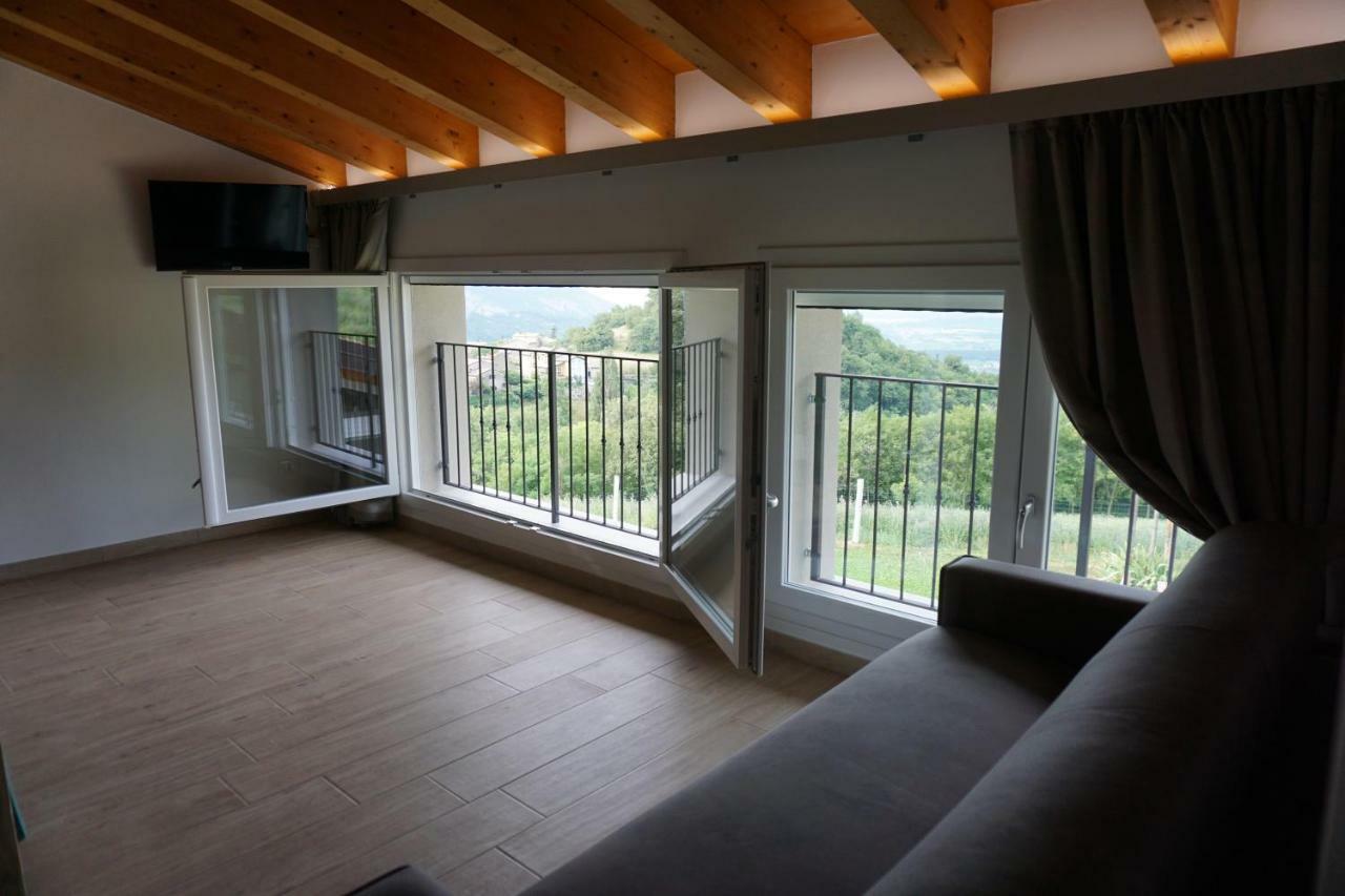 Agriturismo Fattoria Monte Baldo Vista Lago كابرينو فيرونيسي المظهر الخارجي الصورة
