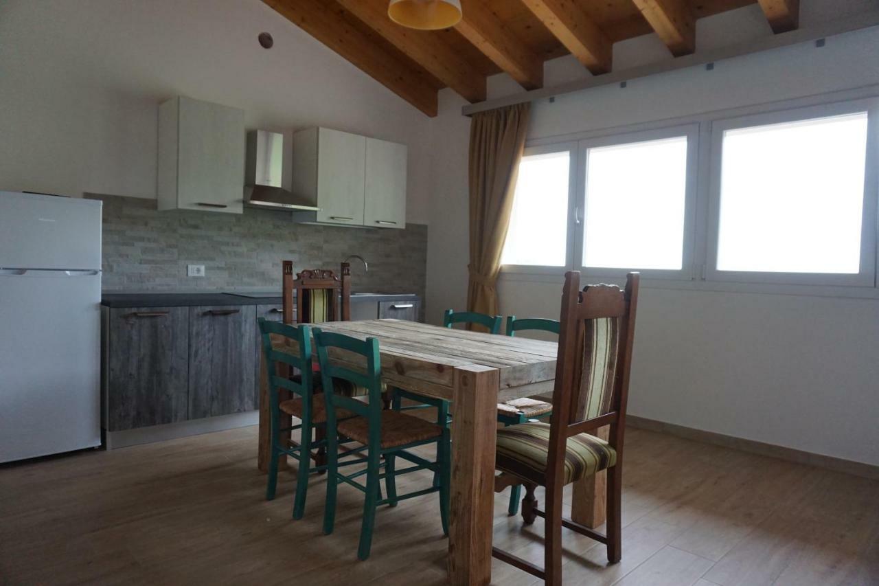 Agriturismo Fattoria Monte Baldo Vista Lago كابرينو فيرونيسي المظهر الخارجي الصورة